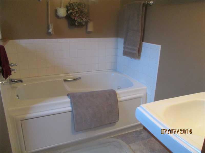 523 Braugham Road Indianapolis, IN 46227 - Photo 10 of 13 Gallery Image 10