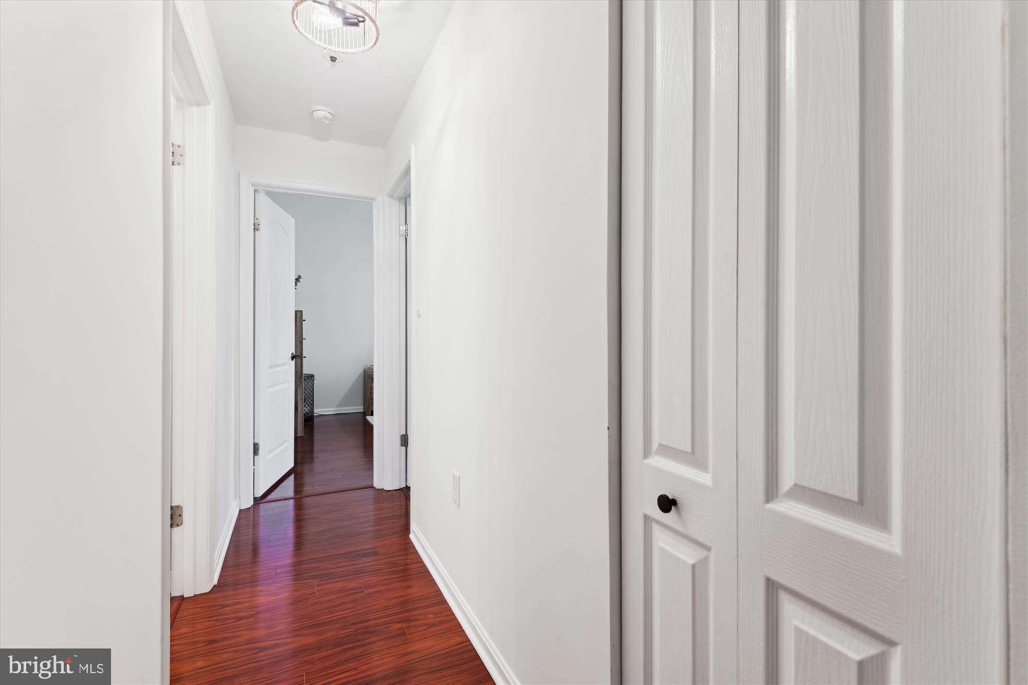 8369 Montgomery Run Road, Unit J Ellicott City, MD 21043 - Photo 21 of 40 WELL-LIT HALLWAY
