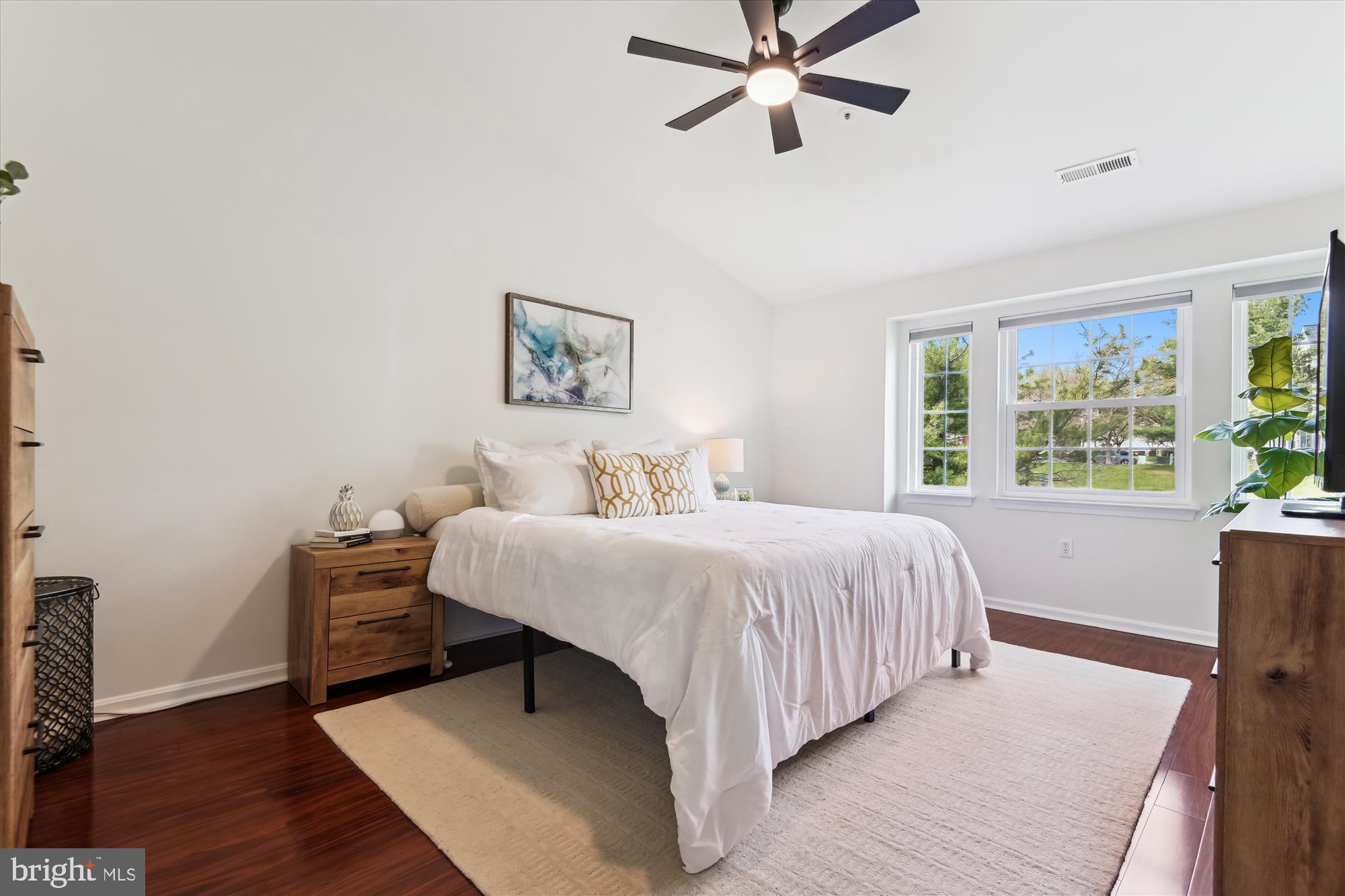 8369 Montgomery Run Road, Unit J Ellicott City, MD 21043 - Photo 22 of 40 VAULTED CEILING & FAN W/ LIGHT IN OWNER'S BEDROOM