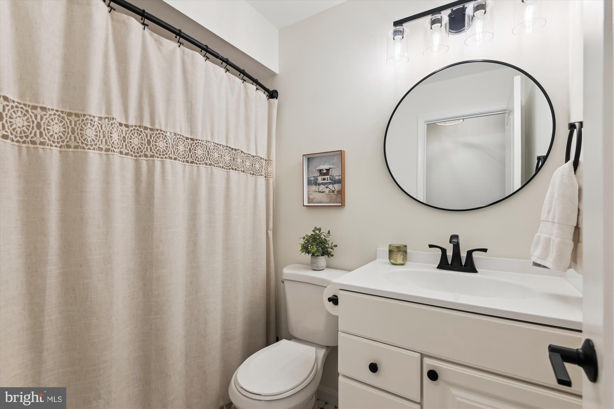 8369 Montgomery Run Road, Unit J Ellicott City, MD 21043 - Photo 29 of 40 VANITY W/ STORAGE & TUB SHOWER IN 2ND FULL BA