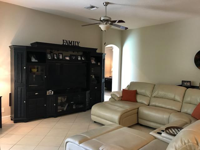 6701 Conch Court Boynton Beach, FL 33437 - Photo 5 of 10 IMG_9244
