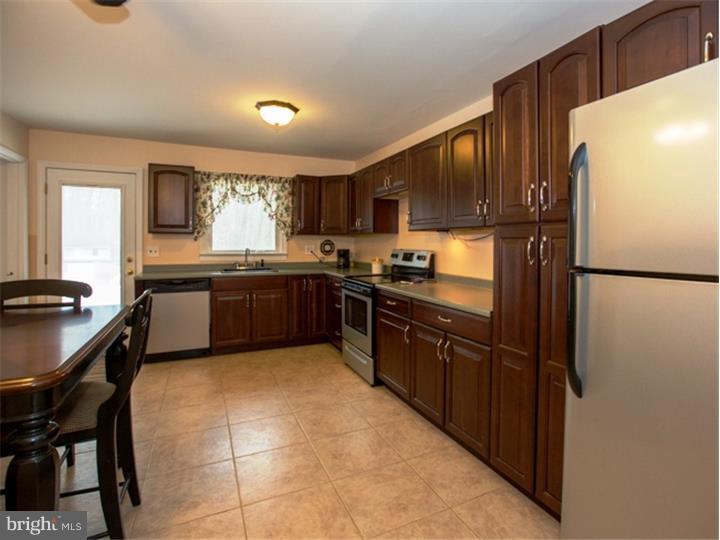 56 Ark Road Medford, NJ 08055 - Photo 7 of 24