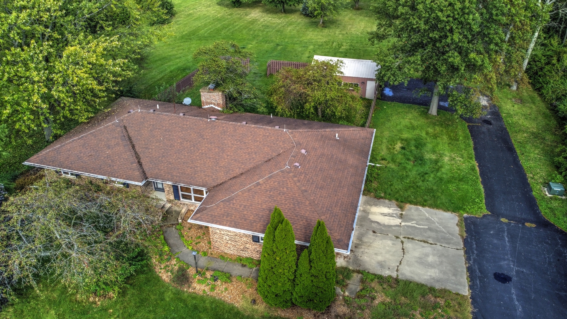 1950 Scully Road Dwight, IL 60420 - Photo 2 of 15 an aerial view of a house