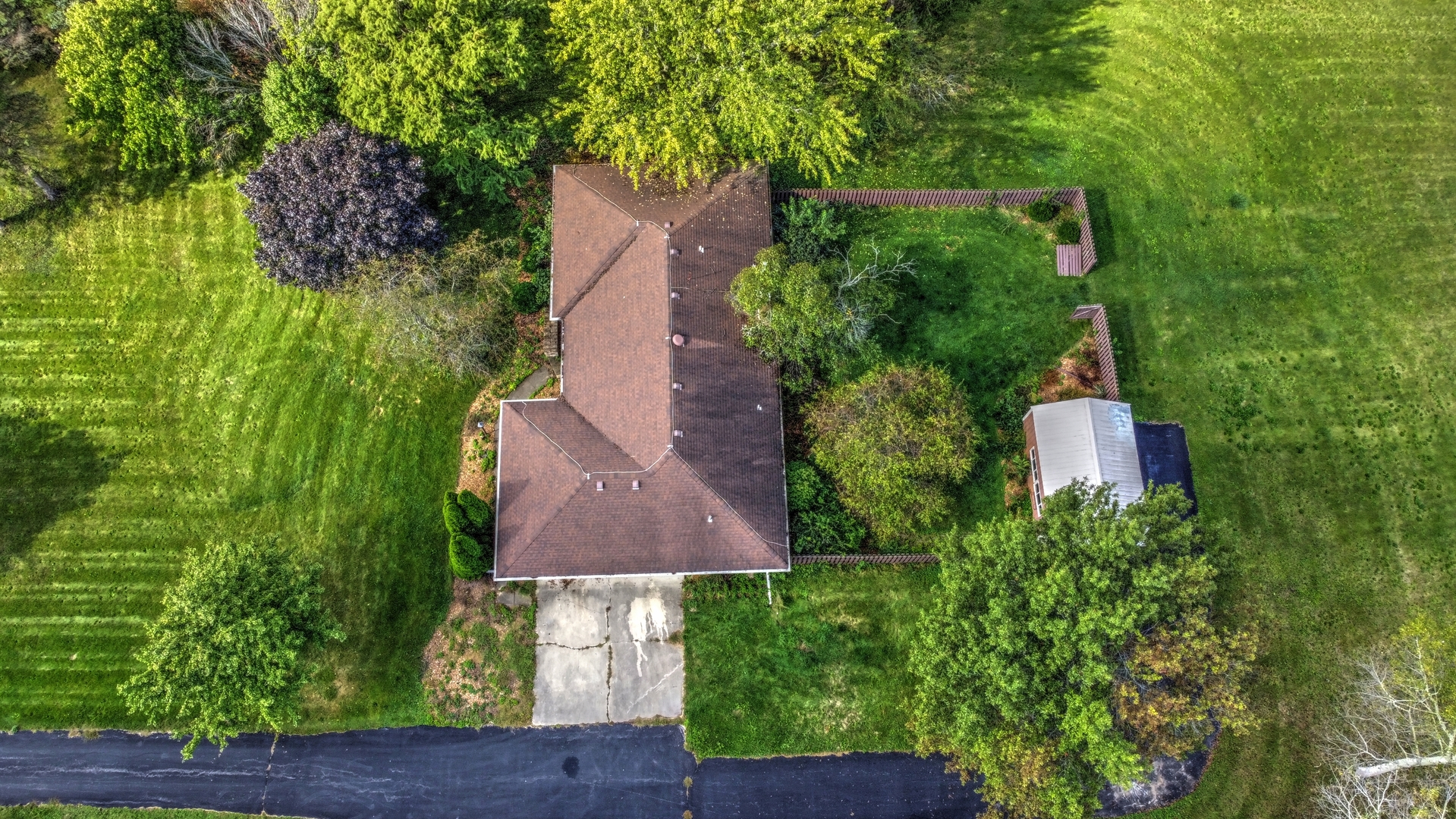 1950 Scully Road Dwight, IL 60420 - Photo 5 of 15 a aerial view of a house