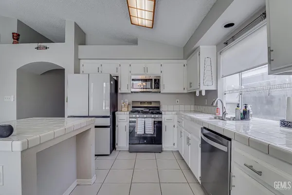 $420,000 | Undisclosed Address, Bakersfield, CA 93313
