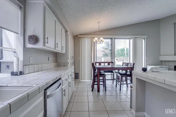 $420,000 | Undisclosed Address, Bakersfield, CA 93313
