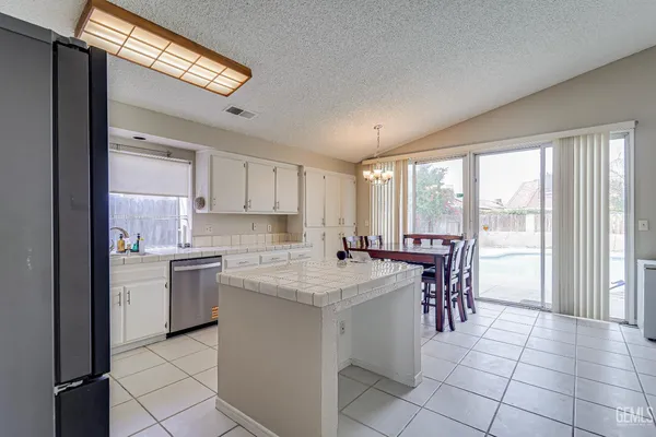 $420,000 | Undisclosed Address, Bakersfield, CA 93313