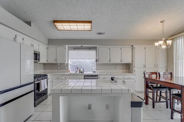 $420,000 | Undisclosed Address, Bakersfield, CA 93313