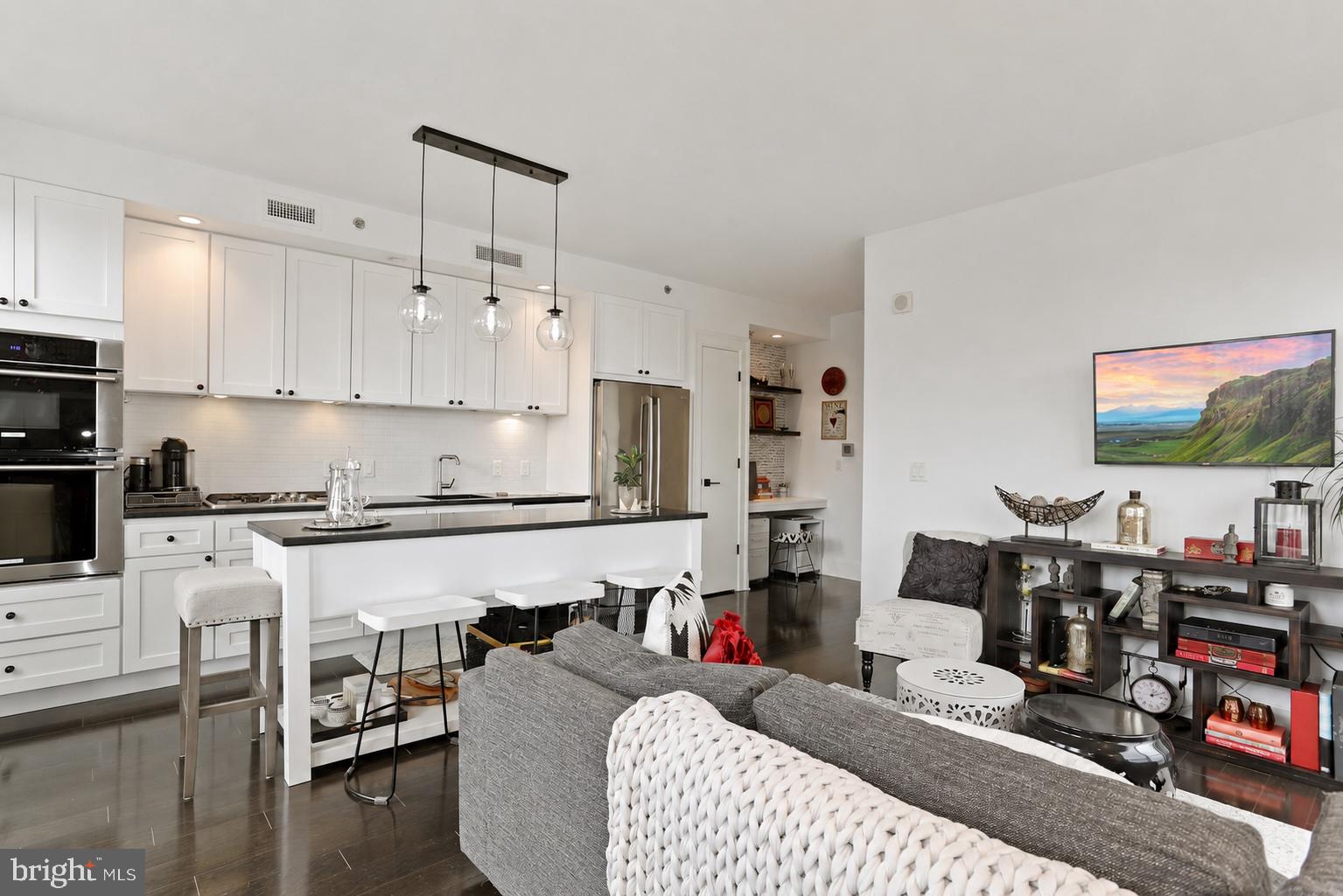 1011 M Street Northwest, Unit 703 Washington, DC 20001 - Photo 13 of 32