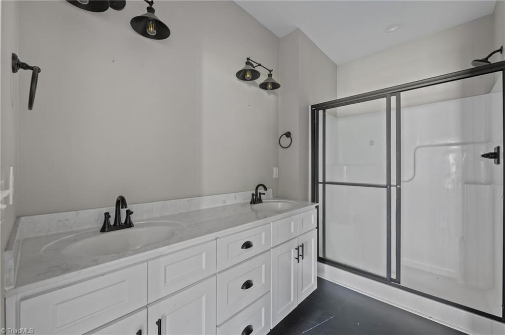 6450 Whites Chapel Road Liberty, NC 27298 - Photo 17 of 37