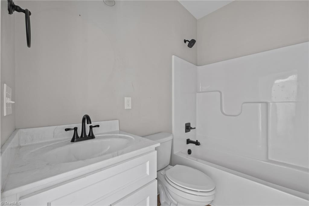 6450 Whites Chapel Road Liberty, NC 27298 - Photo 20 of 37