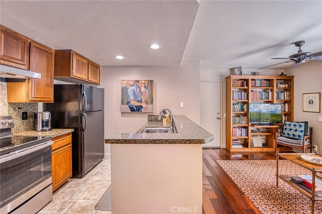 55 Fabriano Irvine, CA 92620 - Photo 11 of 39