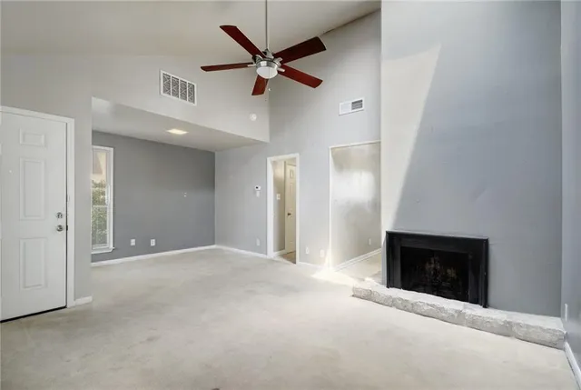 $1,425 | 2529 Rio Grande Street, Unit 30, Austin, TX 78705