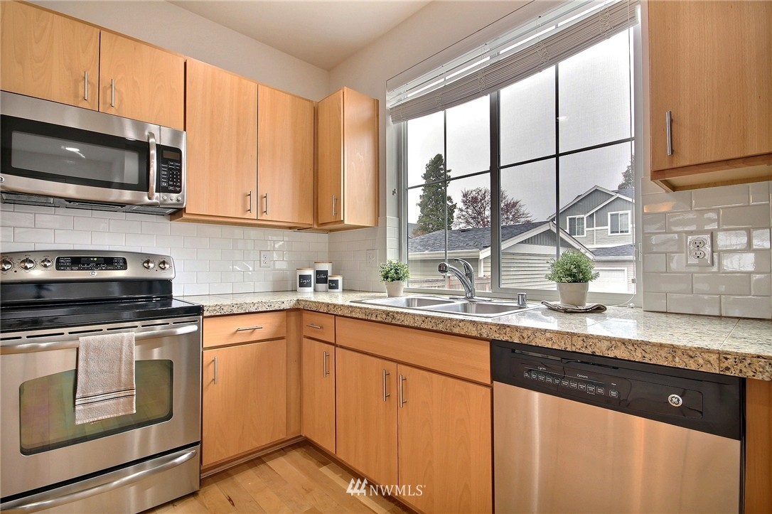 6464 High Point Drive Southwest Seattle, WA 98126 - Photo 13 of 25 Gallery Image 13