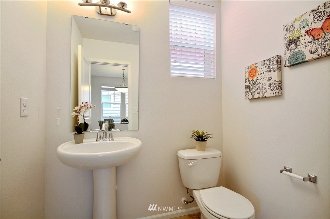 6464 High Point Drive Southwest Seattle, WA 98126 - Photo 16 of 25 Gallery Image 16