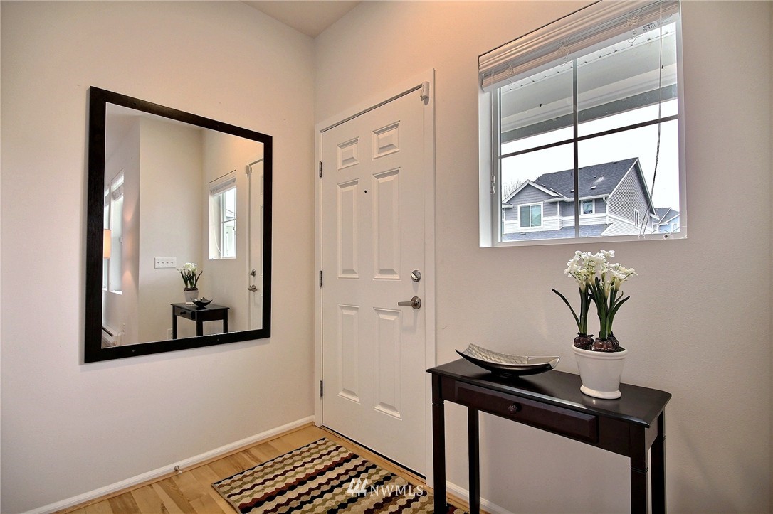 6464 High Point Drive Southwest Seattle, WA 98126 - Photo 3 of 25 Gallery Image 3