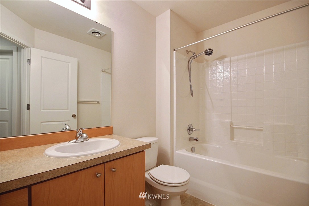 6464 High Point Drive Southwest Seattle, WA 98126 - Photo 21 of 25 Gallery Image 21