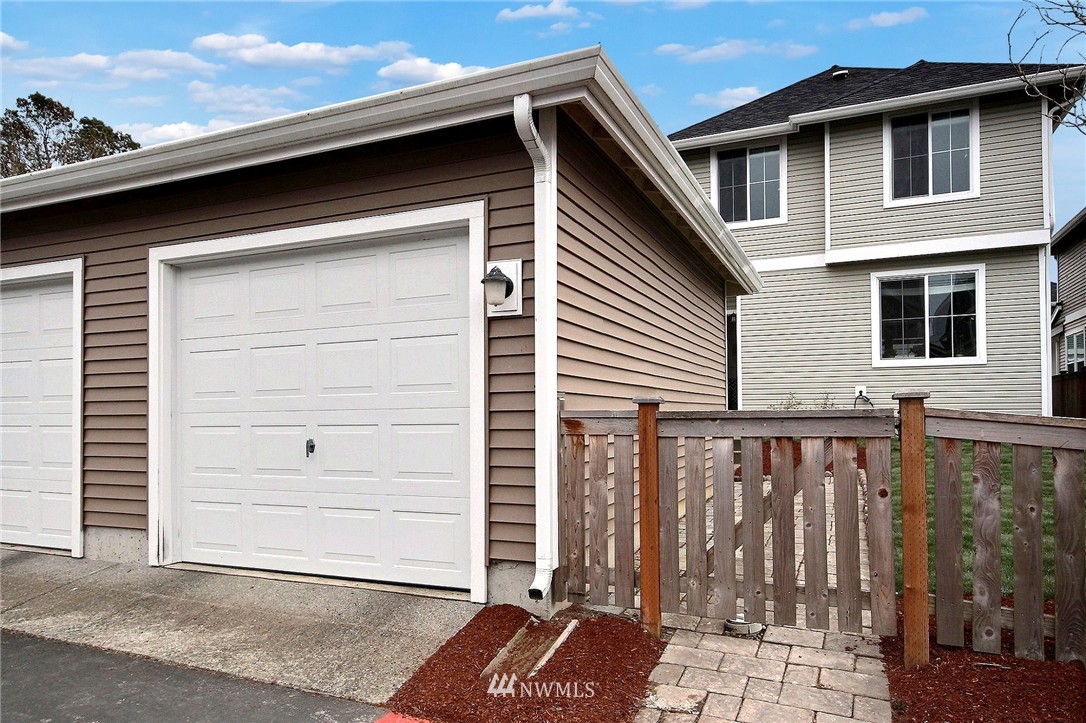 6464 High Point Drive Southwest Seattle, WA 98126 - Photo 25 of 25 Gallery Image 25