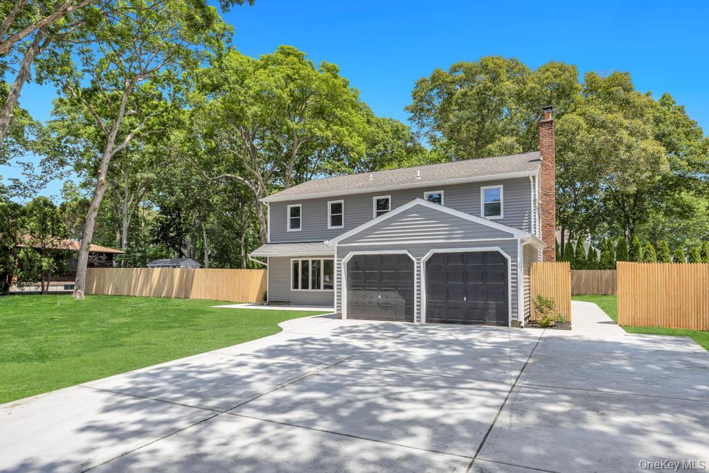 369 Dare Road Selden, NY 11784 - Photo 4 of 35