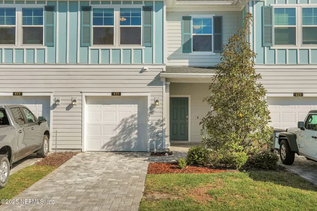 $2,200 | 415 Boracay Circle, St. Johns, FL 32259