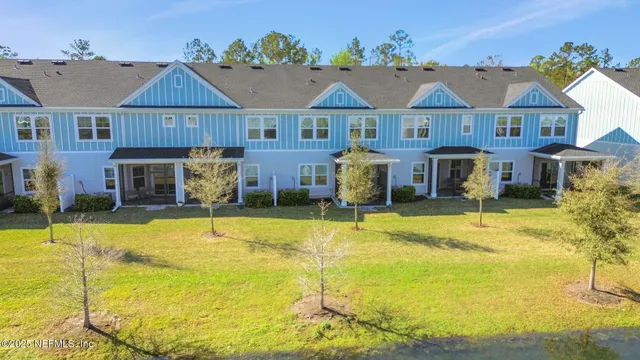 $2,200 | 415 Boracay Circle, St. Johns, FL 32259