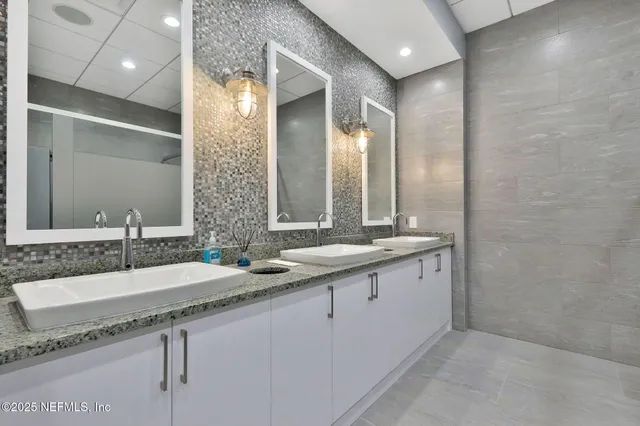 $2,200 | 415 Boracay Circle, St. Johns, FL 32259