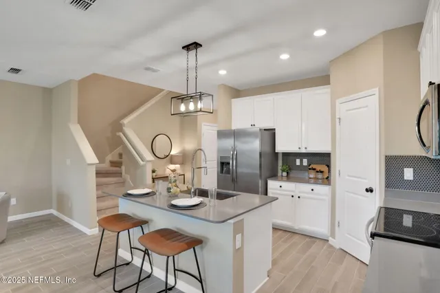 $2,200 | 415 Boracay Circle, St. Johns, FL 32259