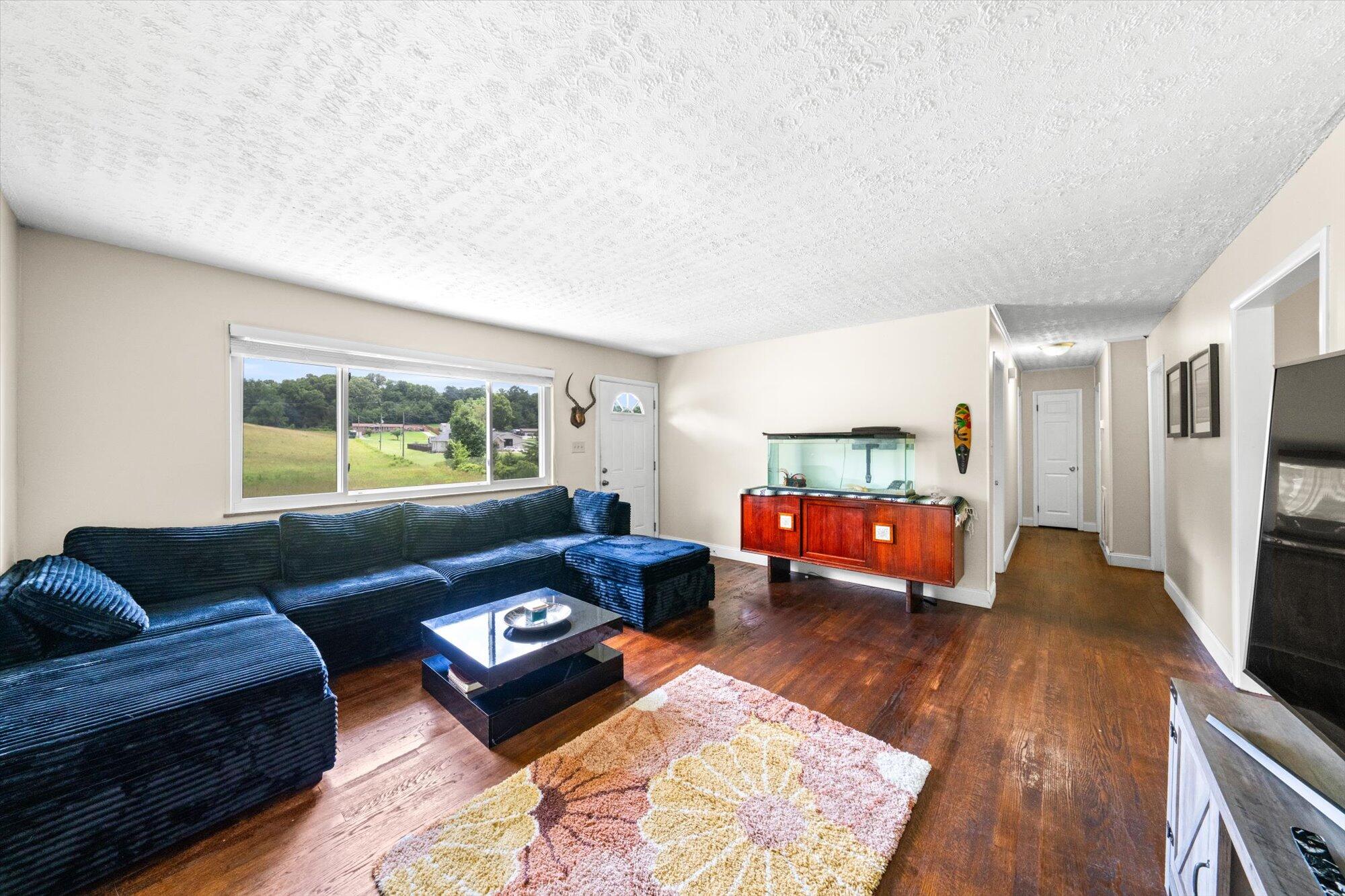 3356 Long Hollow Road Knoxville, TN 37938 - Photo 8 of 37 07-3356-Long-Hollow-Rd-Knoxville-TN-7