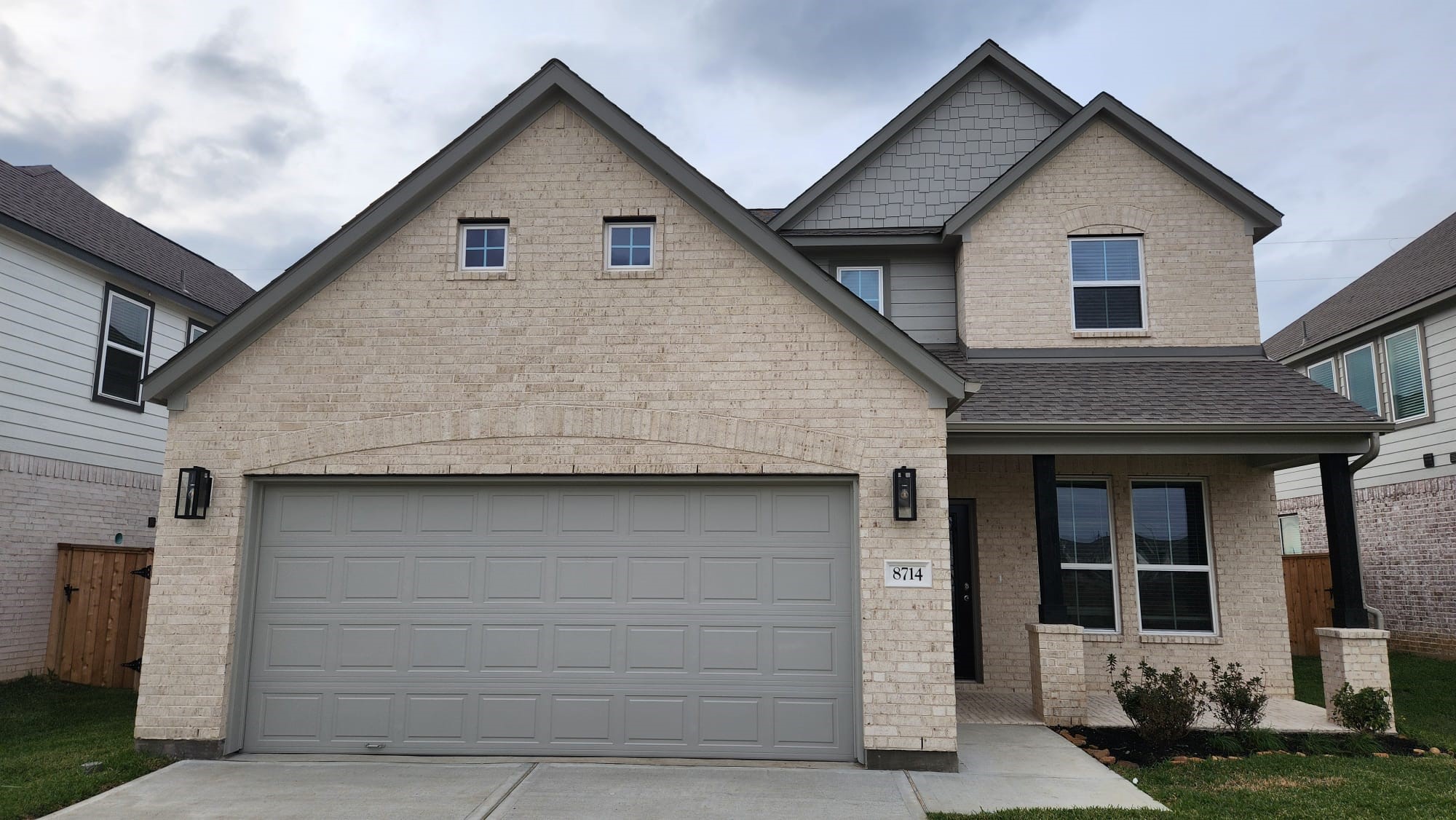 a house view with a outdoor space