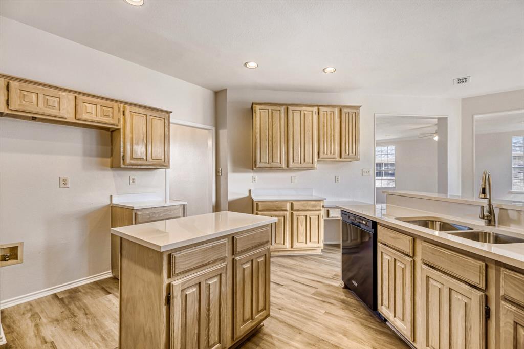 1514 Mission Ridge Trail Carrollton, TX 75007 - Photo 13 of 27