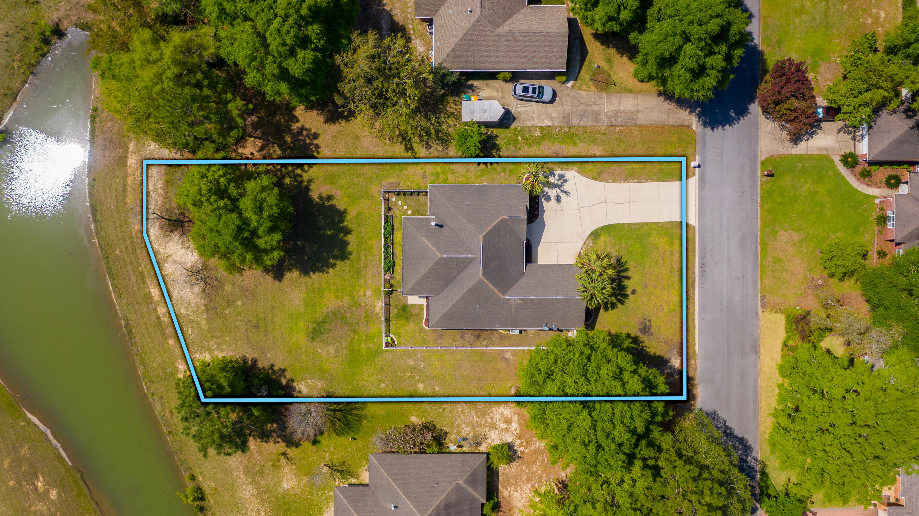 4695 Lovegrass Lane Crestview, FL 32539 - Photo 3 of 44