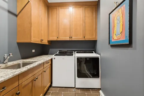 $2,975,000 | 2855 Sheridan Place, Evanston, IL 60201