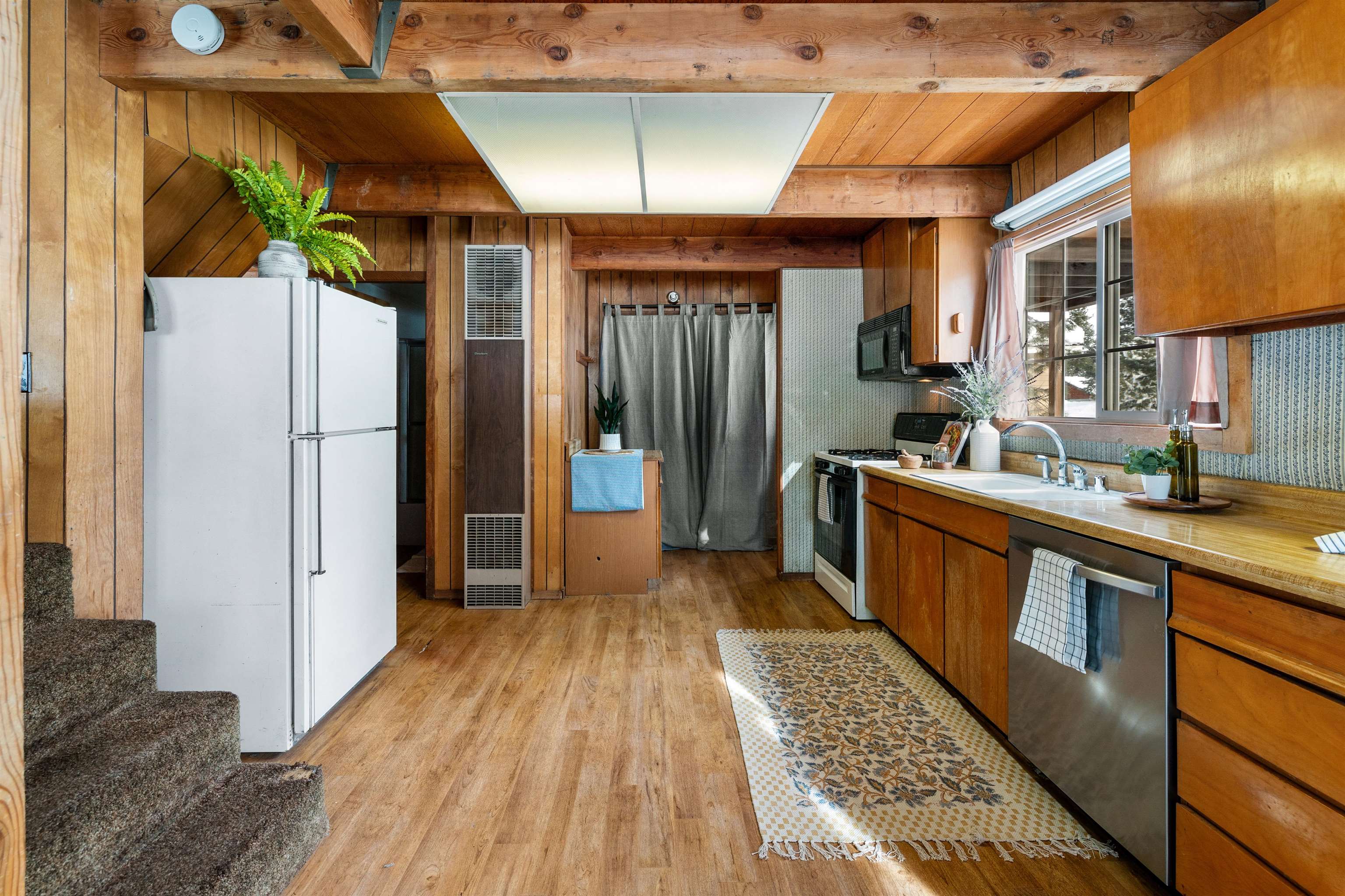 11212 Star Pine Road Truckee, CA 96161 - Photo 9 of 28 Gallery Image 9