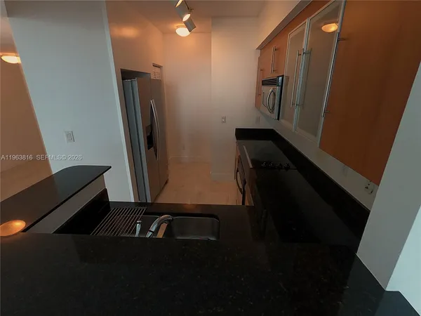 $6,500 | 335 South Biscayne Boulevard, Unit 1712, Miami, FL 33131