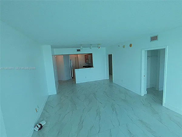 $6,500 | 335 South Biscayne Boulevard, Unit 1712, Miami, FL 33131