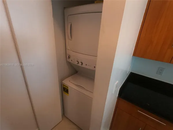 $6,500 | 335 South Biscayne Boulevard, Unit 1712, Miami, FL 33131