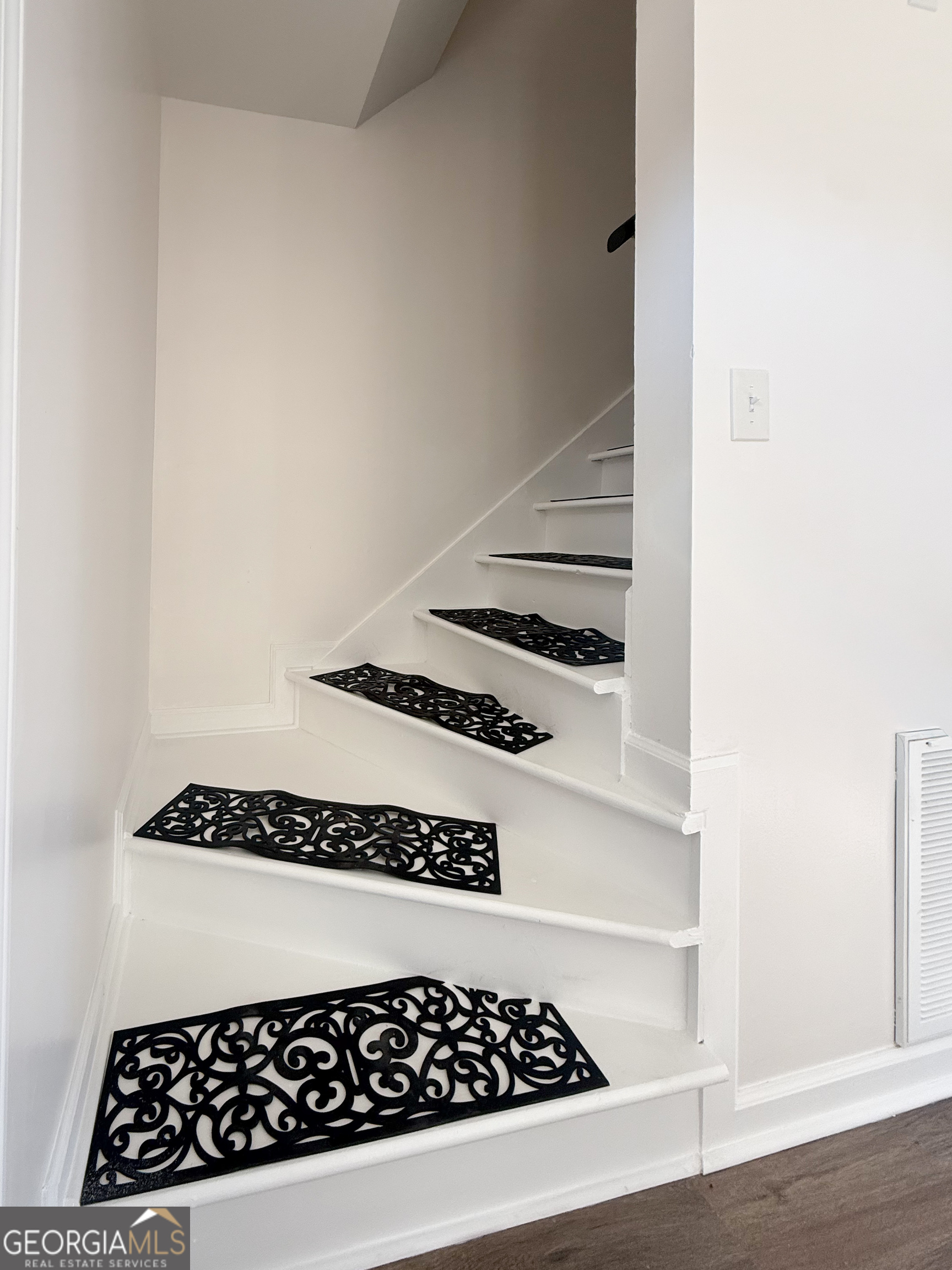 239 East Doyle Street Toccoa, GA 30577 - Photo 10 of 20 a close view of a utility room