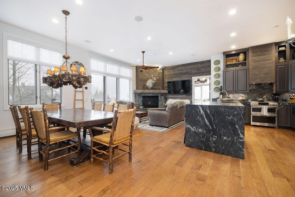 673 Sawatch Drive, Unit E8 Edwards, CO 81632 - Photo 5 of 17 2503_village_th_e8_interior_great_a