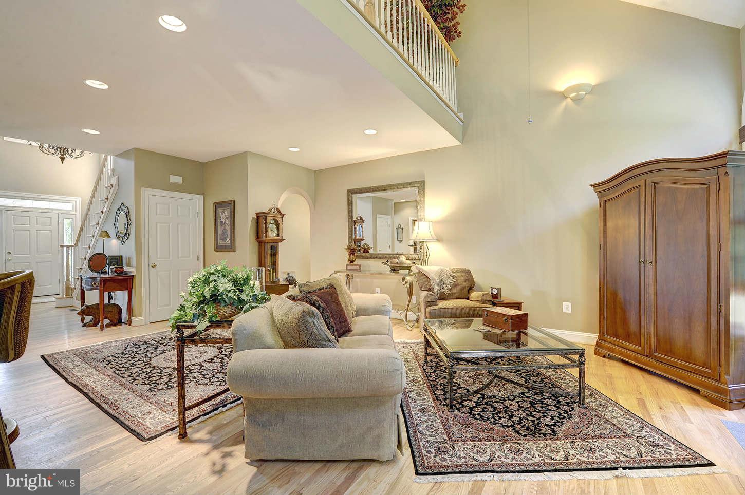 19611 Gleedsville Road Leesburg, VA 20175 - Photo 11 of 30 Family Room