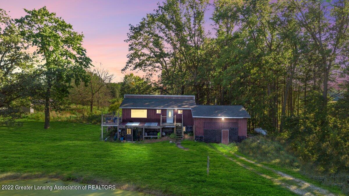 502 East Long Lake Road Orleans, MI 48865 - Photo 2 of 44 Welcome Home!