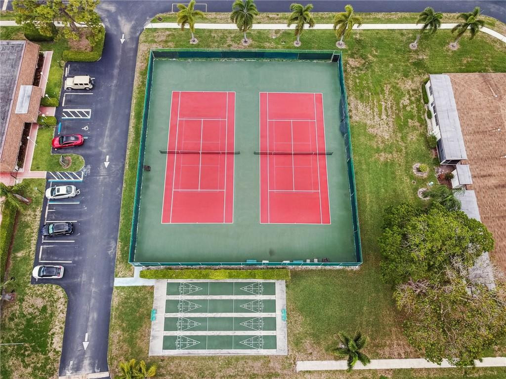 5348 Privet Place, Unit D Delray Beach, FL 33484 - Photo 55 of 60 Tennis Courts