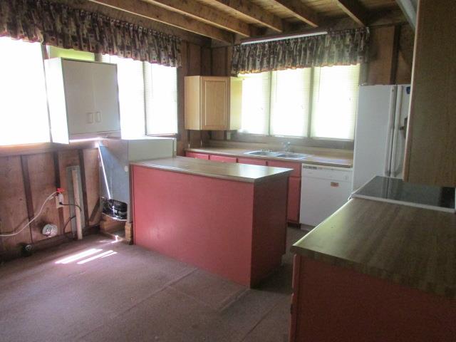 903 Fall River Road Lawrenceburg, TN 38464 - Photo 3 of 17 Open kitchen