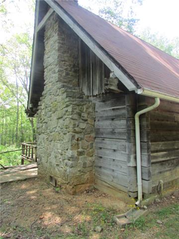 903 Fall River Road Lawrenceburg, TN 38464 - Photo 7 of 17 Impressive stone chimney