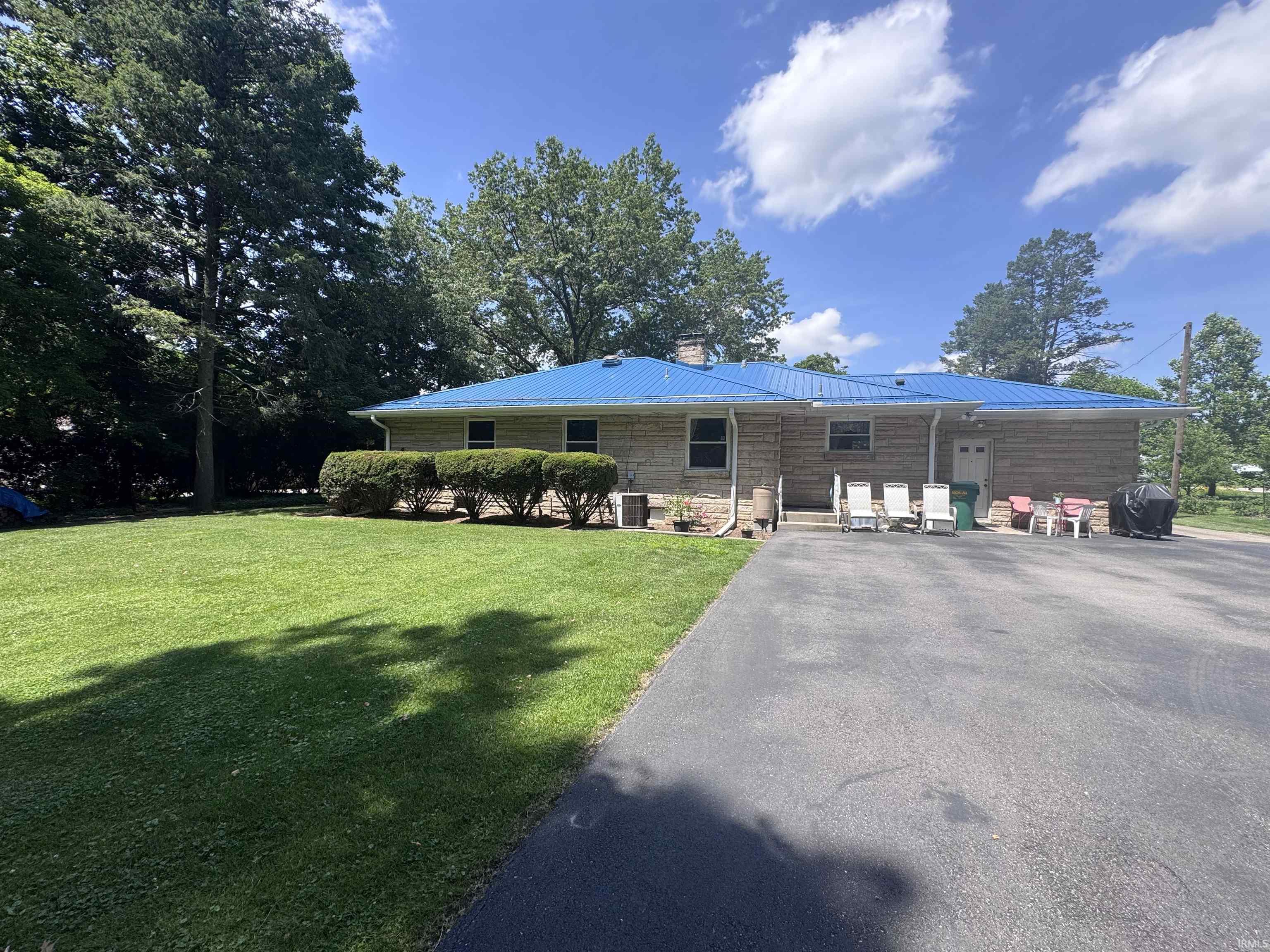 16166 Ireland Road Mishawaka, IN 46544 - Photo 2 of 50 Gallery Image 2