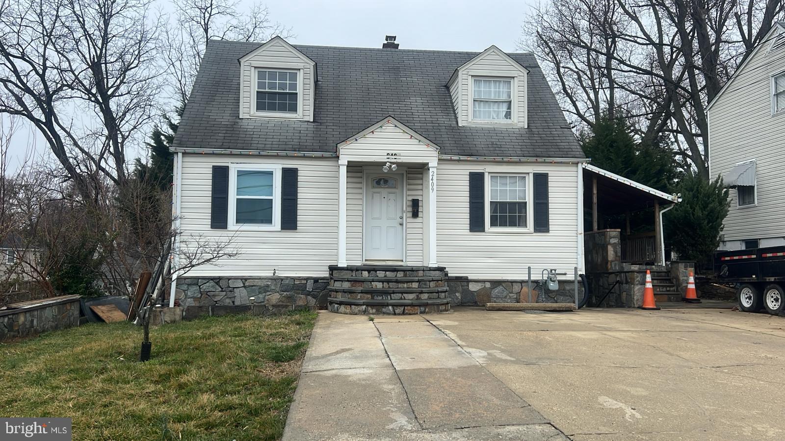 2409 Randolph Road Silver Spring, MD 20902 - Photo 3 of 43 a front view of a house with a yard