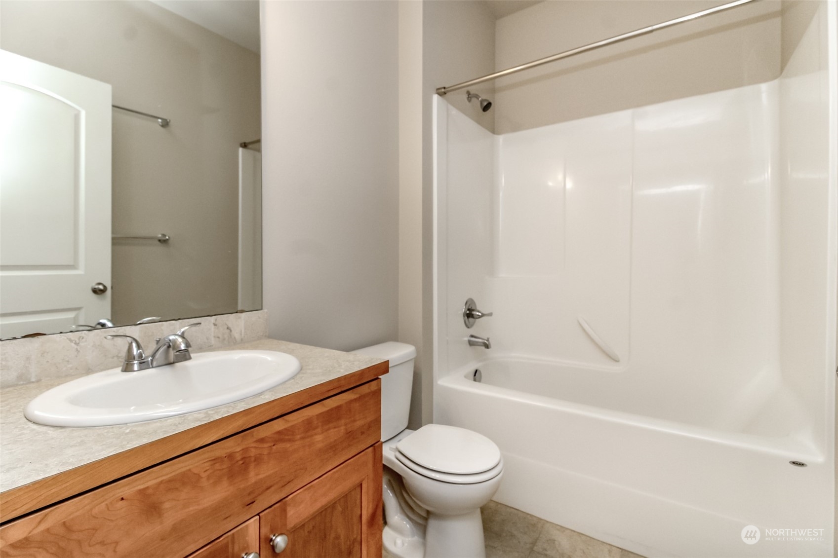446 Southwest 111th Street Seattle, WA 98146 - Photo 22 of 34 Gallery Image 22