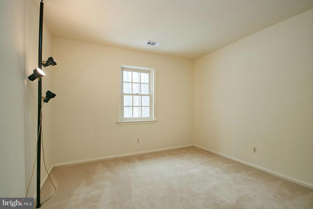 1712 Besley Road Vienna, VA 22182 - Photo 19 of 30 Bedroom