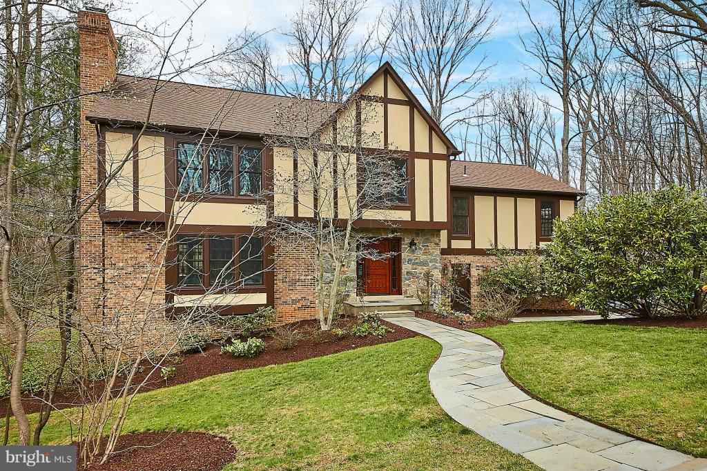 1712 Besley Road Vienna, VA 22182 - Photo 30 of 30 Exterior (Front)