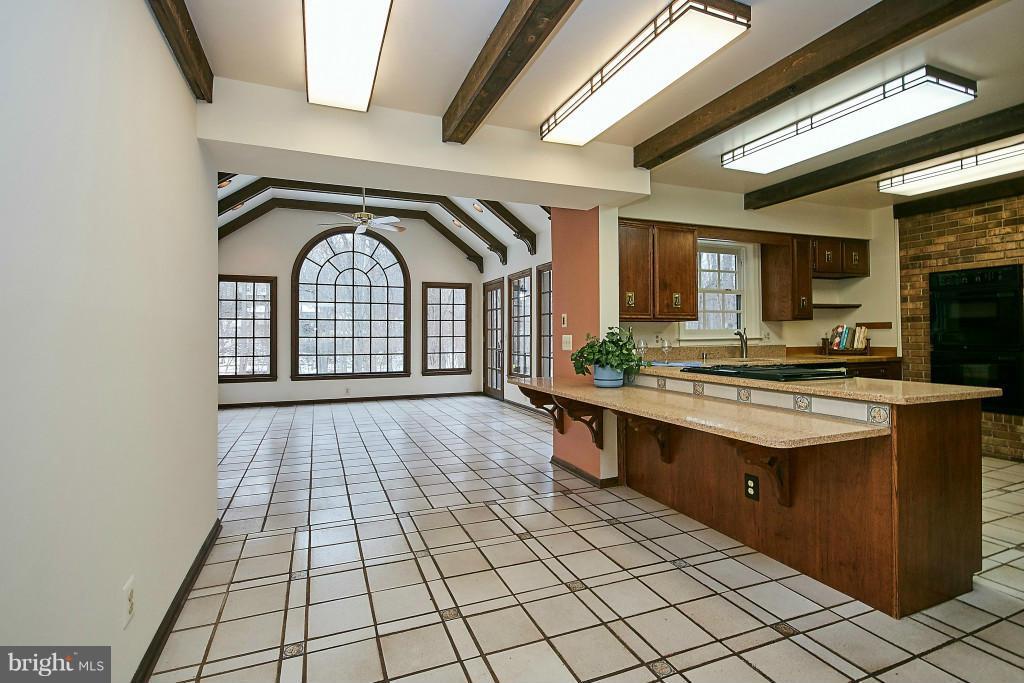 1712 Besley Road Vienna, VA 22182 - Photo 9 of 30 Kitchen