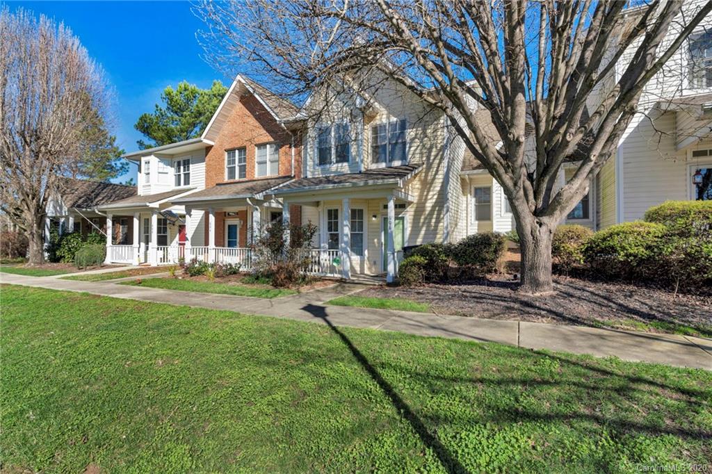606 Stone Village Drive Fort Mill, SC 29708 - Photo 2 of 27